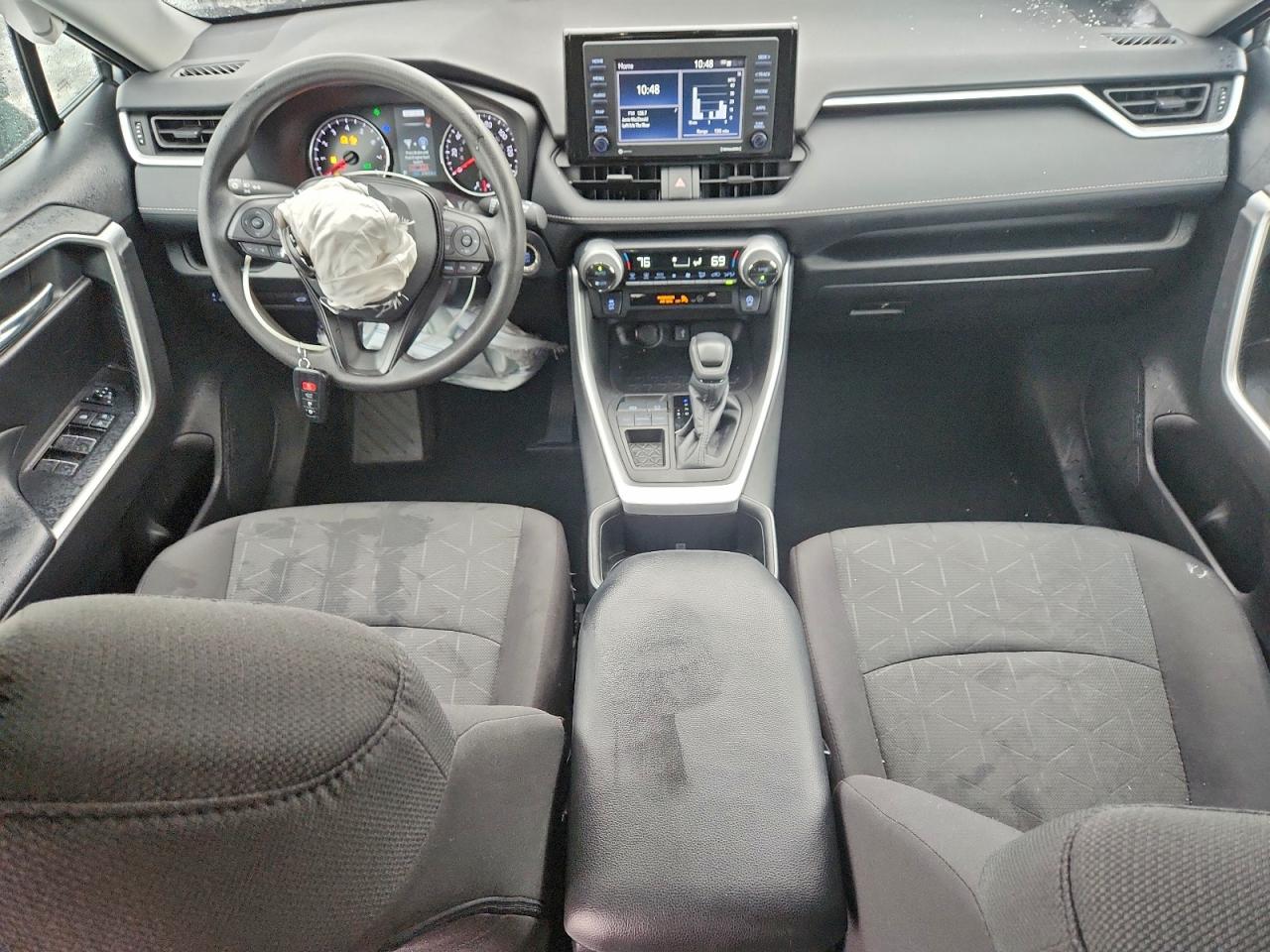 2022 TOYOTA RAV4 XLE photo 15