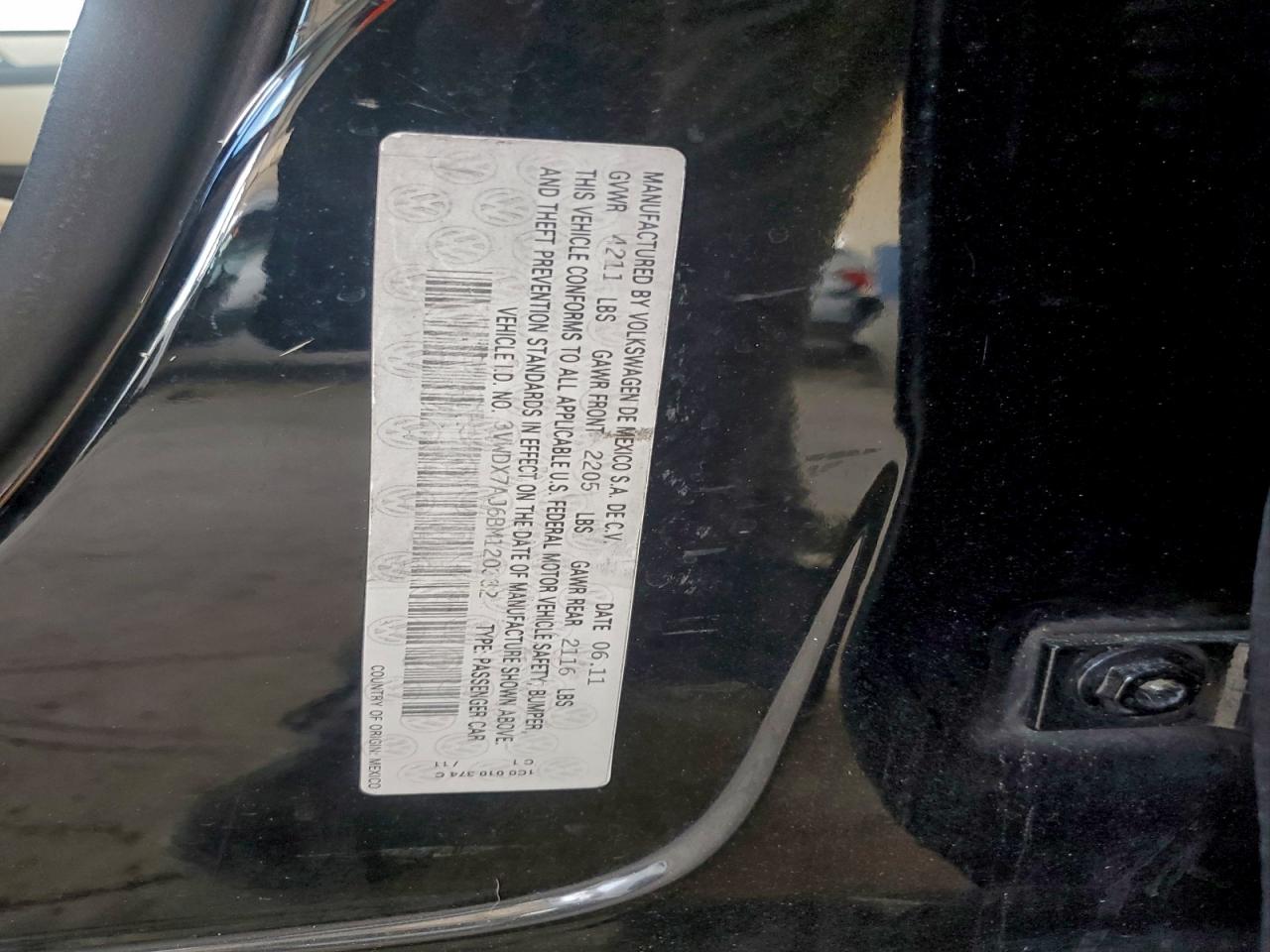 2011 VOLKSWAGEN JETTA SE photo 40