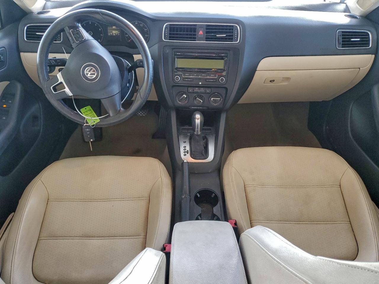 2011 VOLKSWAGEN JETTA SE photo 22