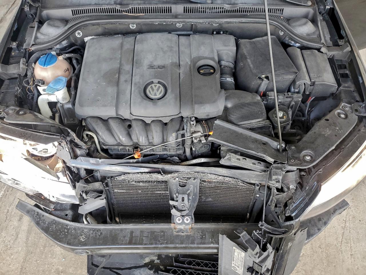 2011 VOLKSWAGEN JETTA SE photo 34