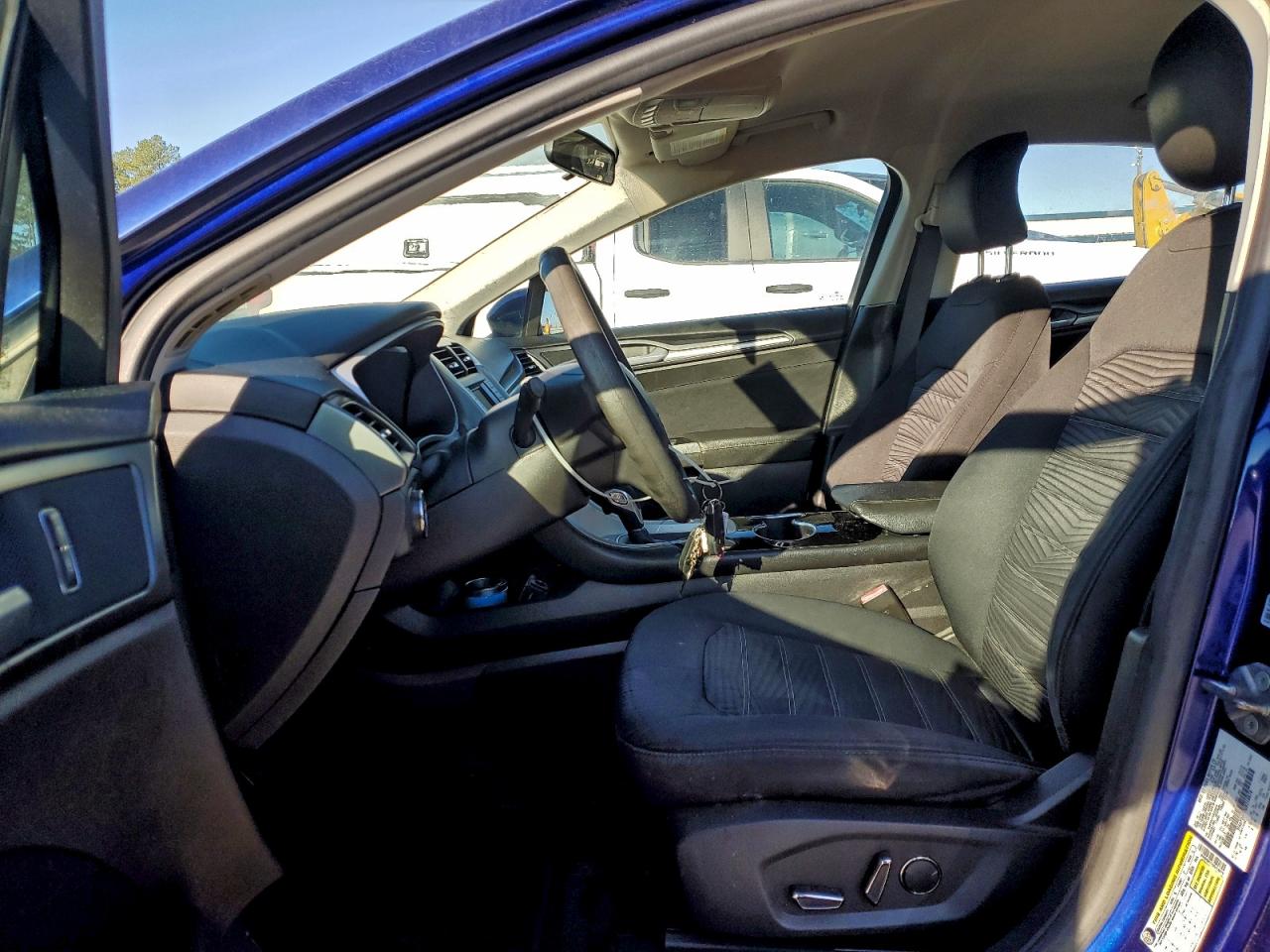 2016 FORD FUSION SE photo 19