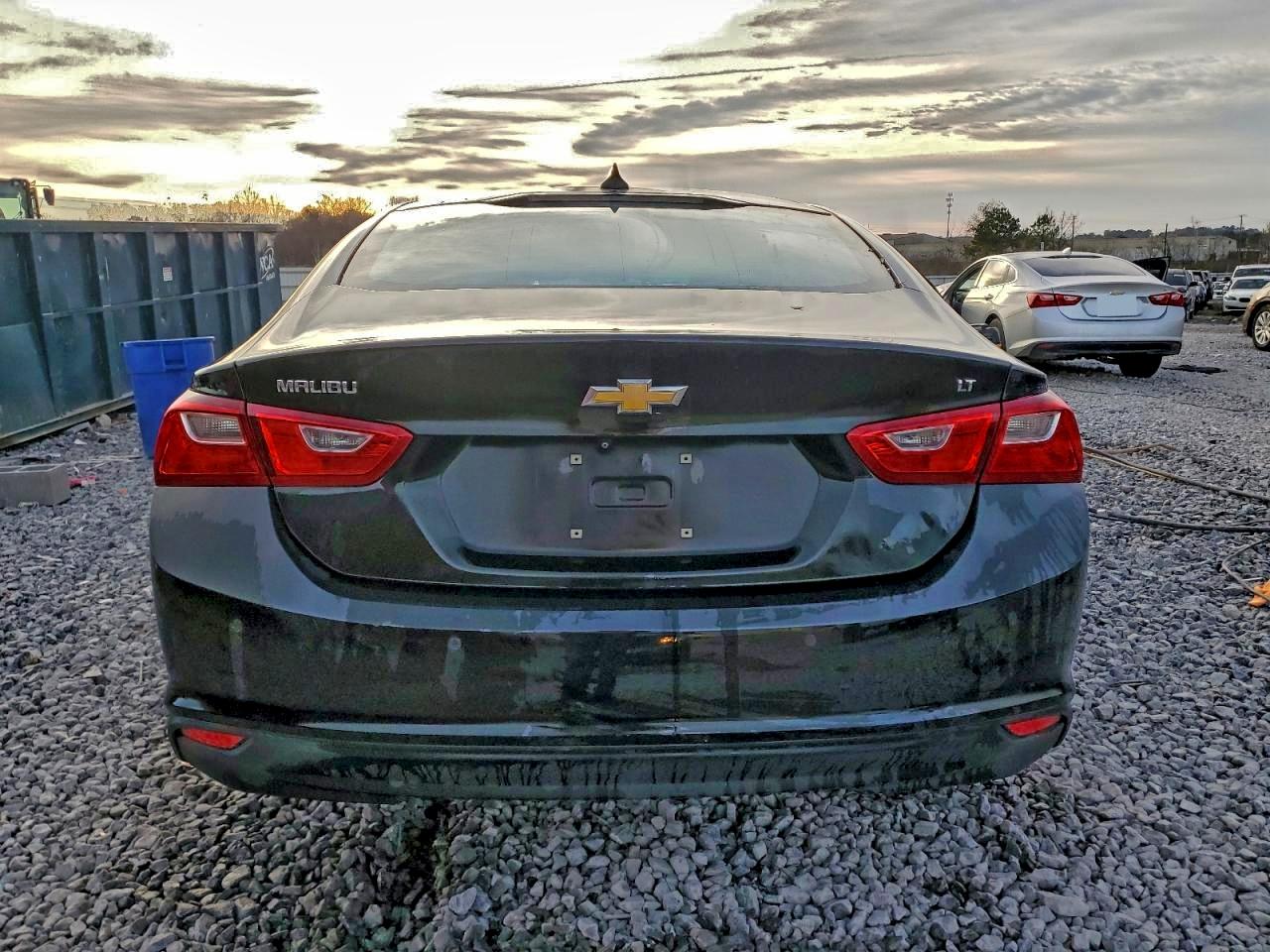 2023 CHEVROLET MALIBU LT photo 6