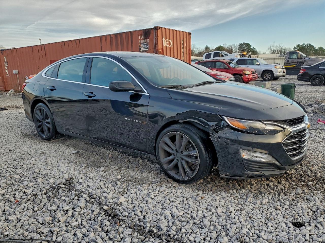 2023 CHEVROLET MALIBU LT photo 4
