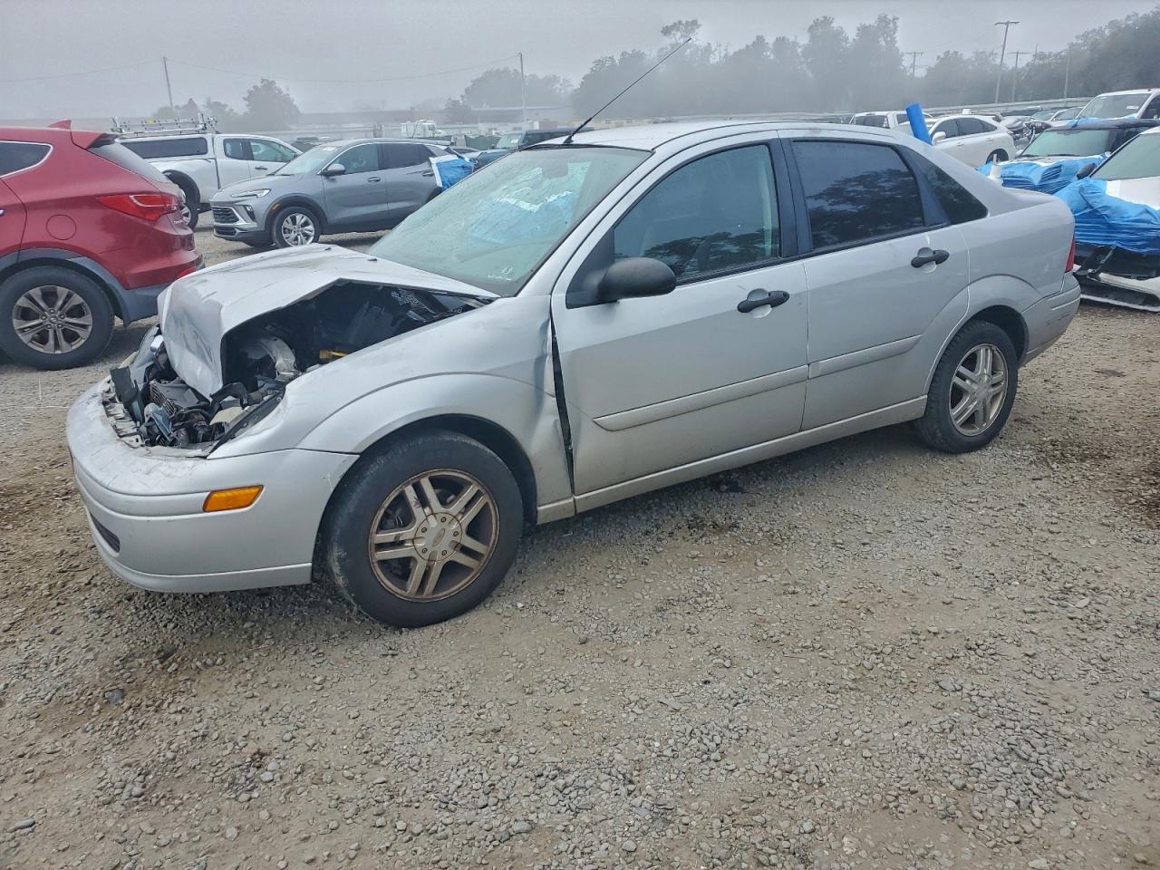 2004 FORD FOCUS