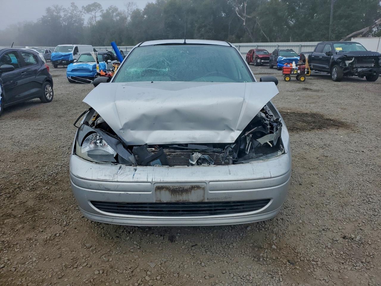 2004 FORD FOCUS SE COMFORT photo 9
