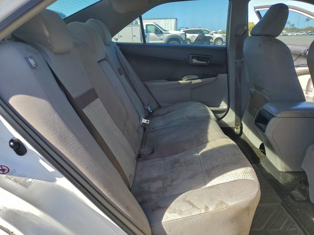 2014 TOYOTA CAMRY L photo 28