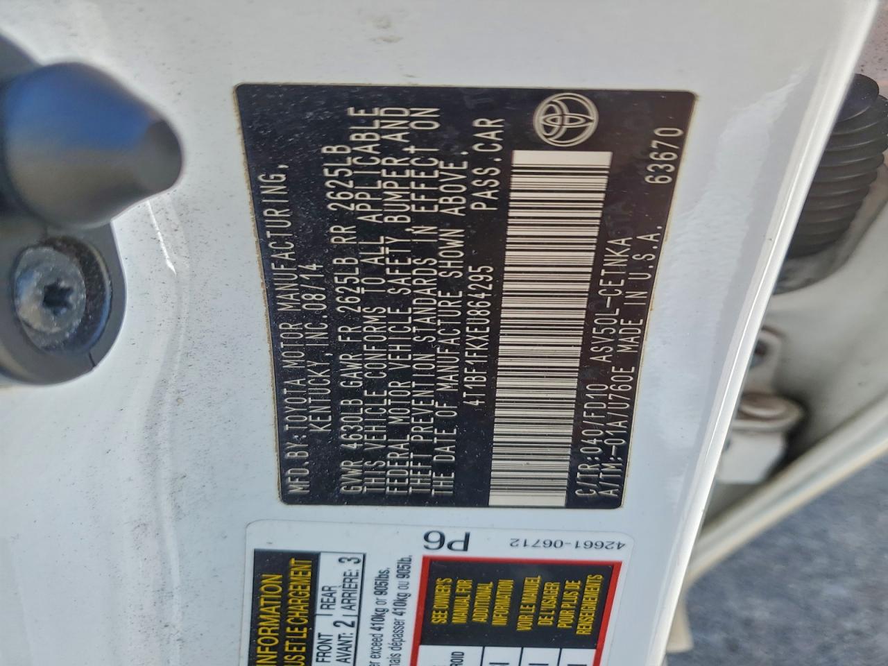 2014 TOYOTA CAMRY L photo 34