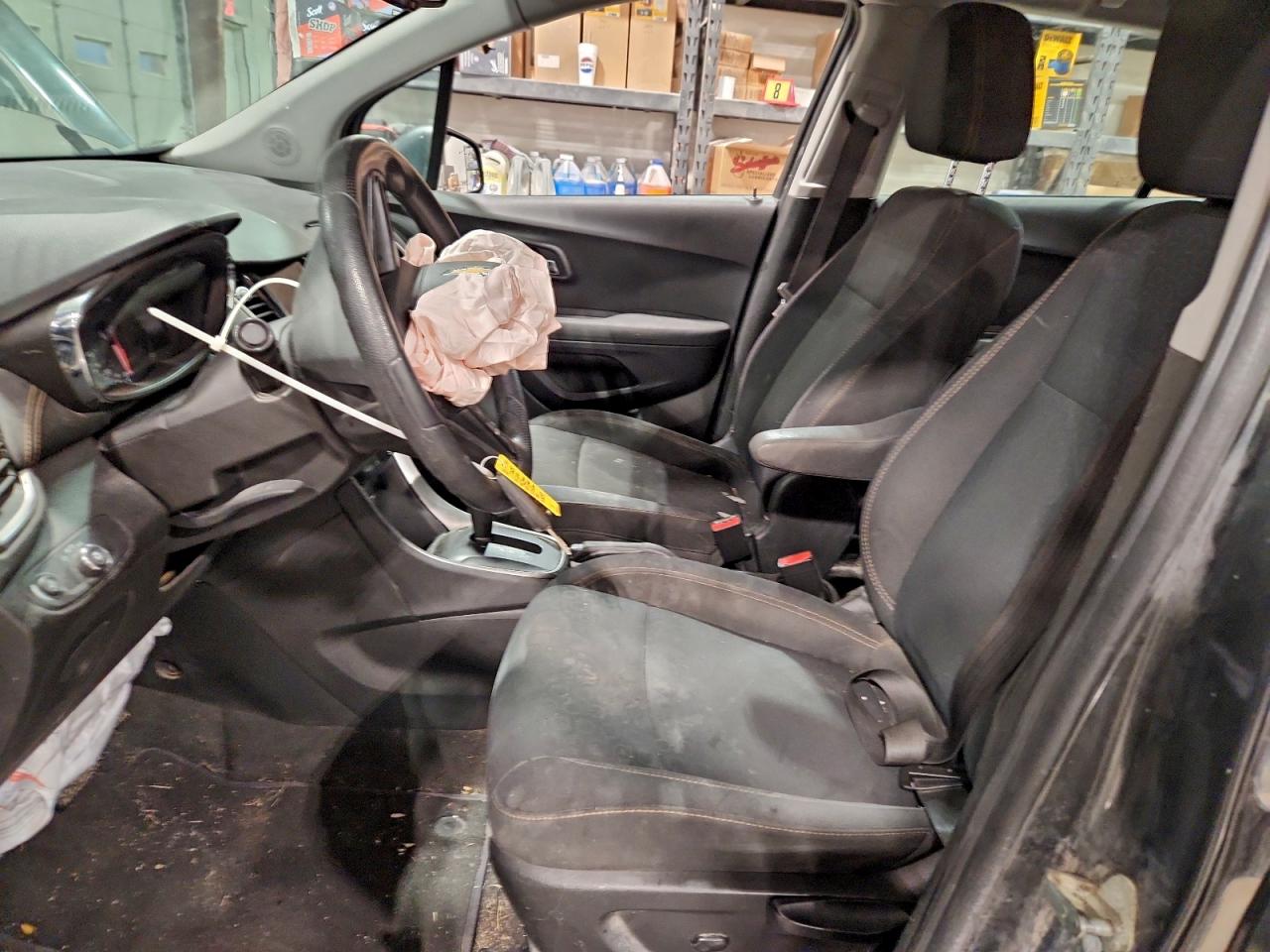 2020 CHEVROLET TRAX LS photo 13