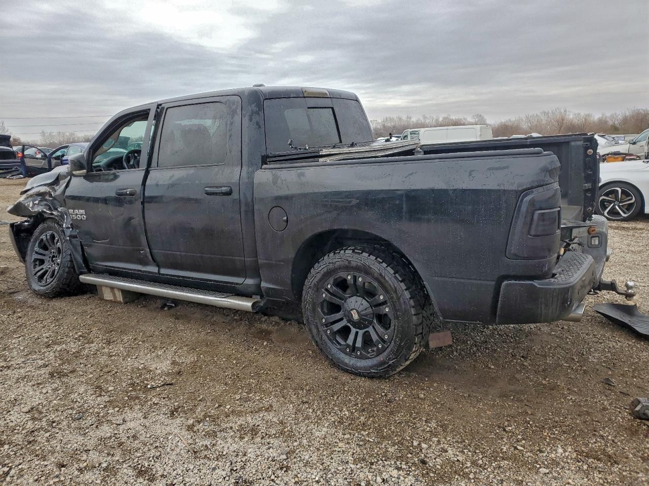 2015 RAM 1500 SPORT photo 4