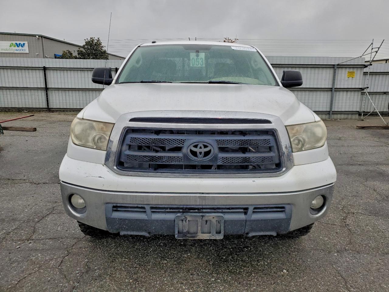 2011 TOYOTA TUNDRA GRADE photo 5