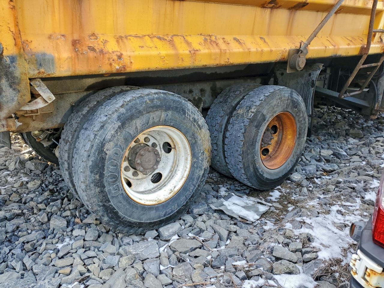 2012 INTERNATIONAL 7600 DUMP TRUCK photo 6