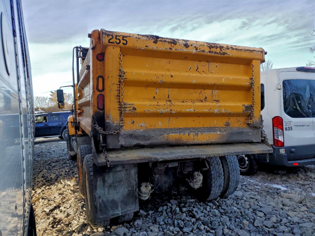 2012 INTERNATIONAL 7600 DUMP TRUCK photo 3