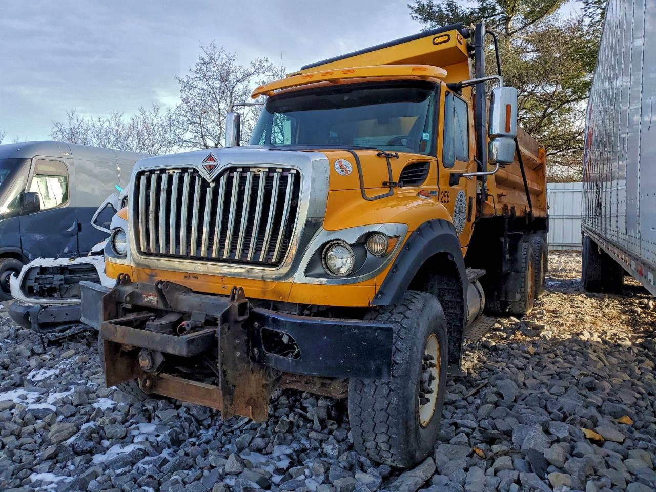 2012 INTERNATIONAL 7600 DUMP TRUCK photo 2