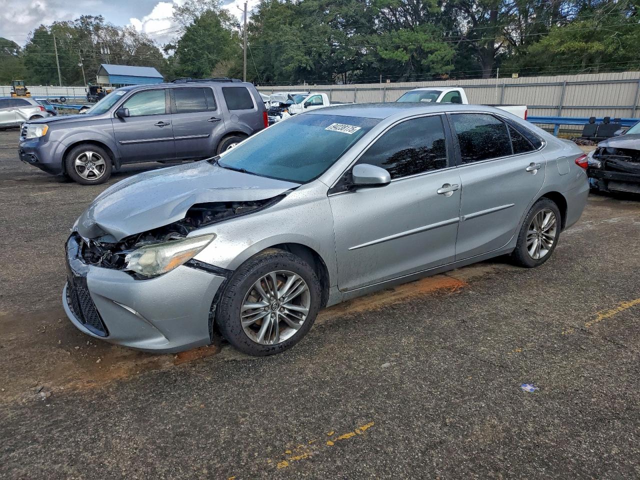 2016 TOYOTA CAMRY