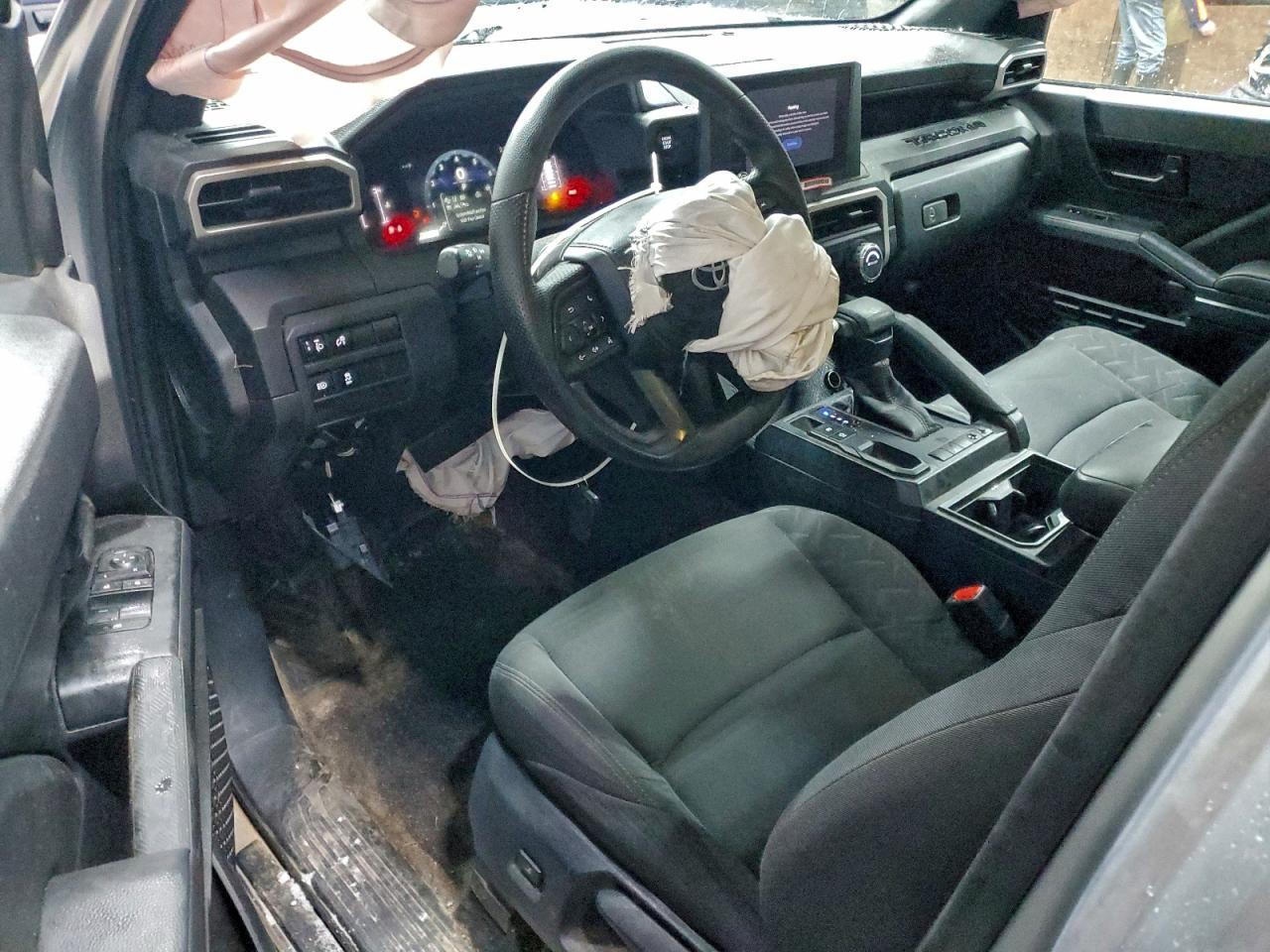 2024 TOYOTA TACOMA XTRACAB photo 15