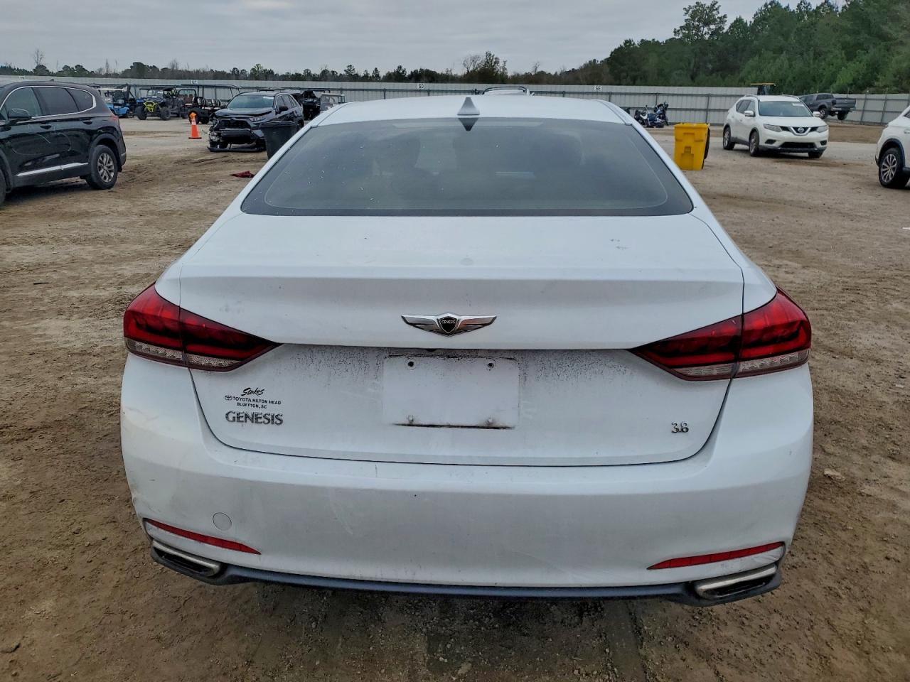 2015 HYUNDAI GENESIS 3.8L photo 6