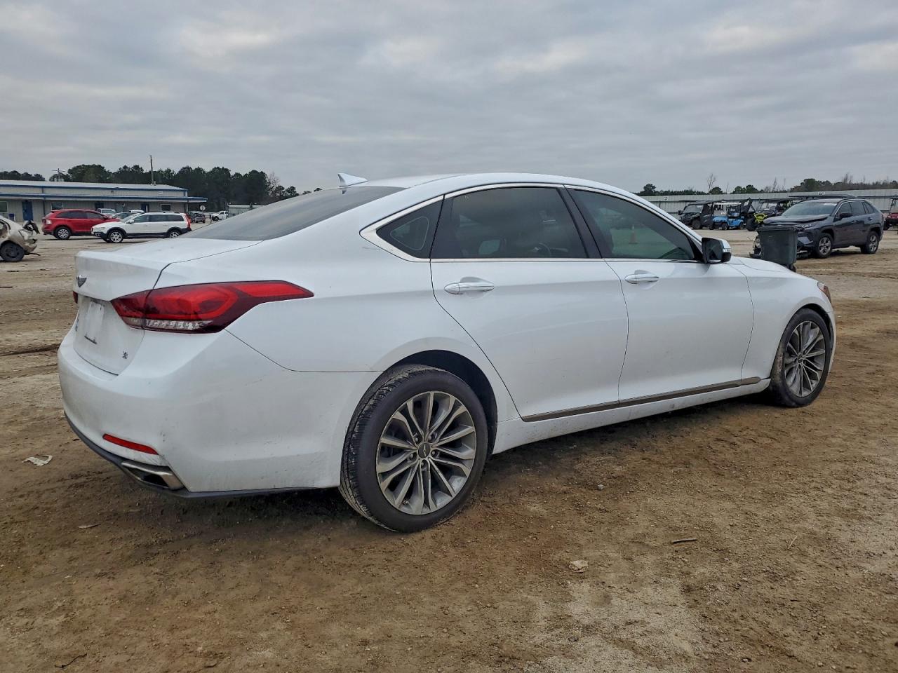 2015 HYUNDAI GENESIS 3.8L photo 3