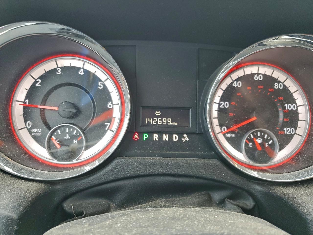 2013 DODGE GRAND CARAVAN SE photo 25