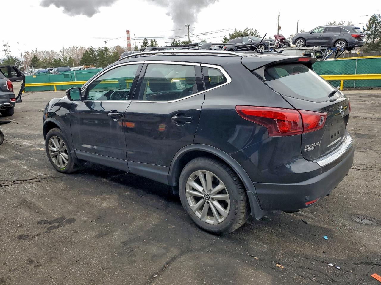 2019 NISSAN ROGUE SPORT S photo 4