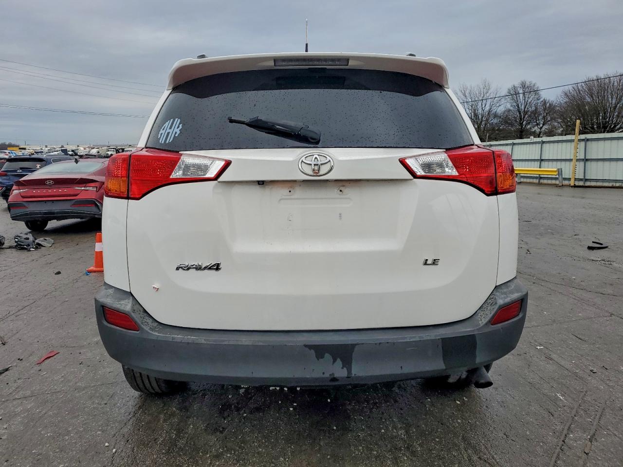 2014 TOYOTA RAV4 LE photo 6