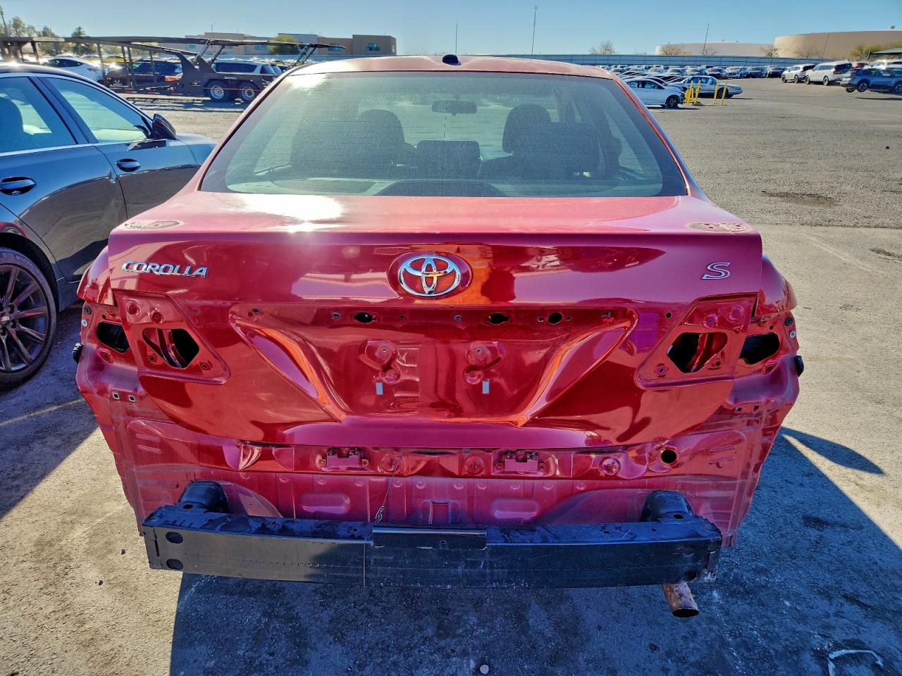 2011 TOYOTA COROLLA photo 6