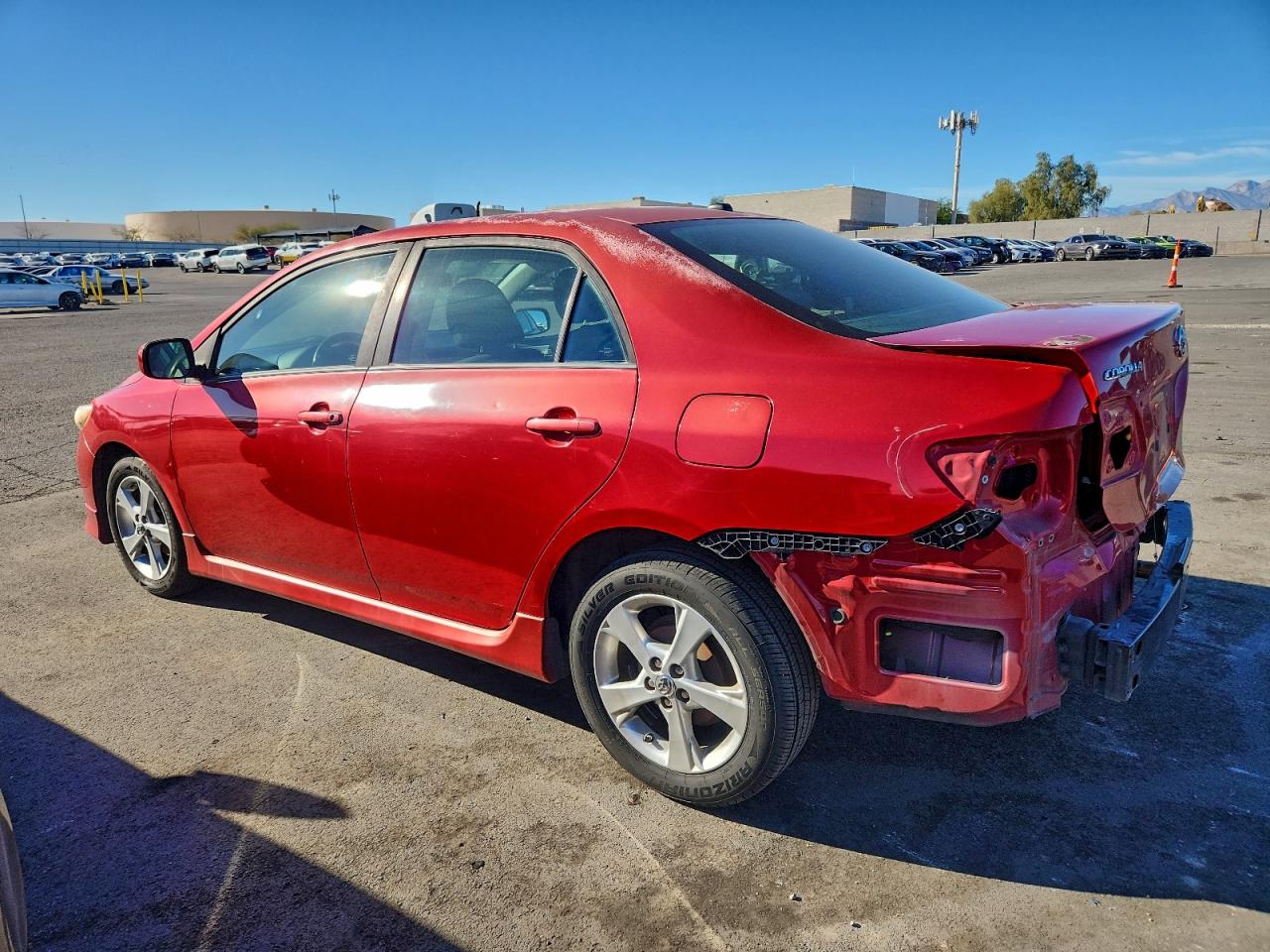 2011 TOYOTA COROLLA photo 2