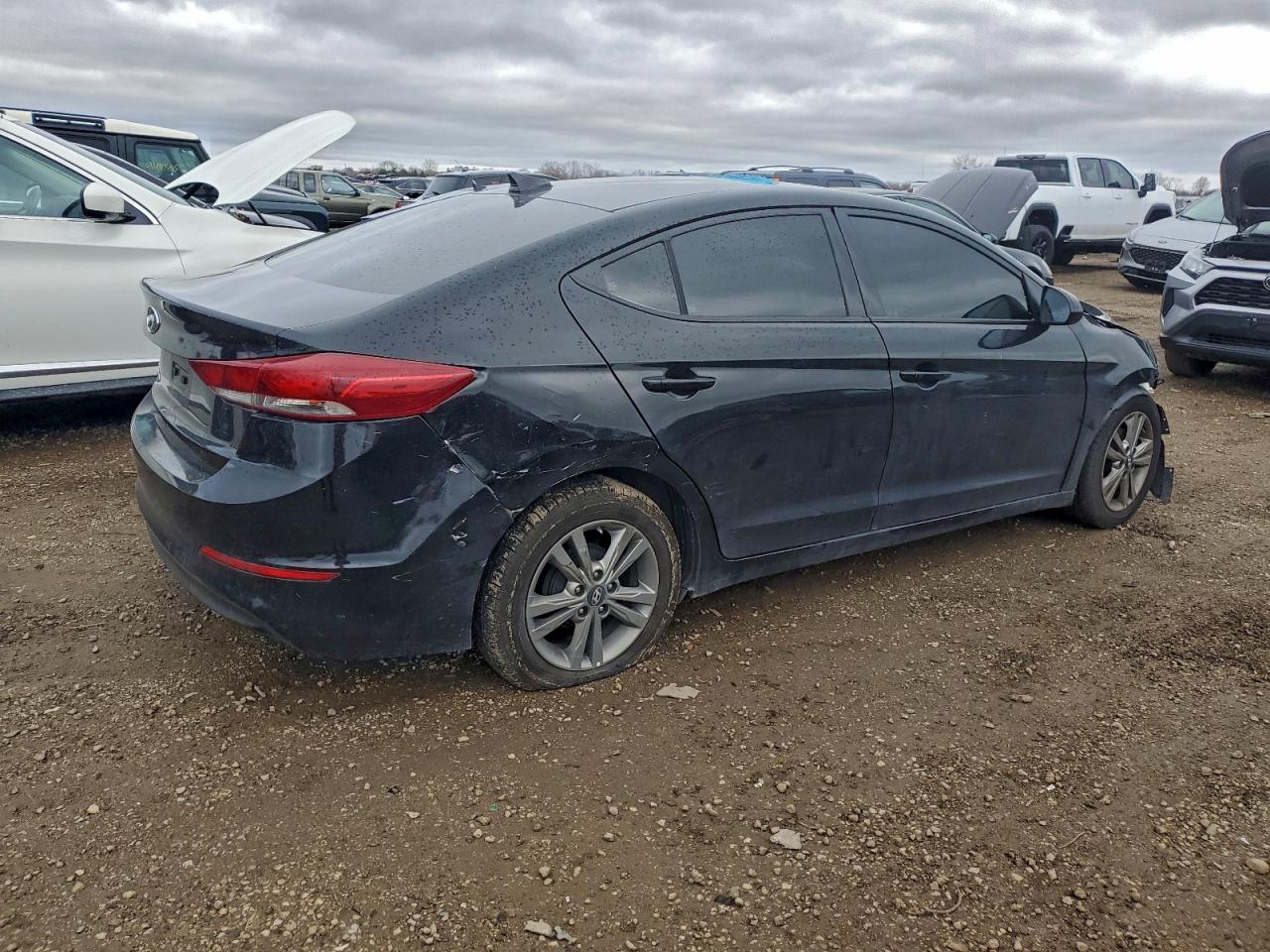 2017 HYUNDAI ELANTRA VALUE EDITION photo 3