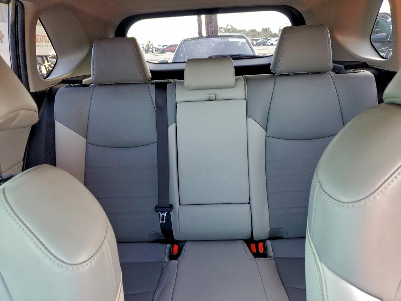 2019 TOYOTA RAV4 XLE PREMIUM photo 10