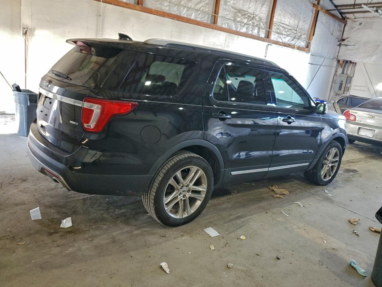 2016 FORD EXPLORER XLT photo 5