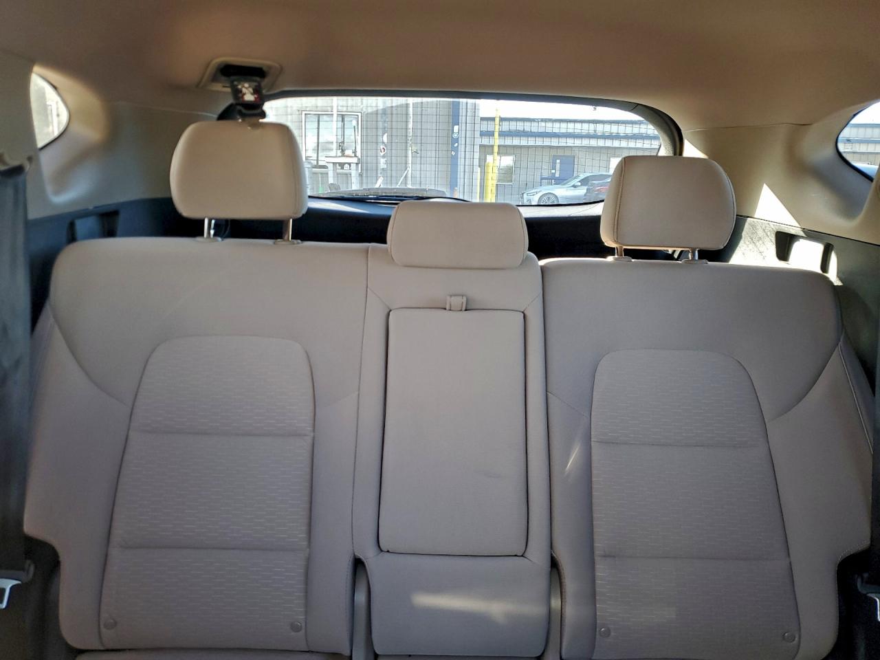2019 HYUNDAI TUCSON SE photo 19