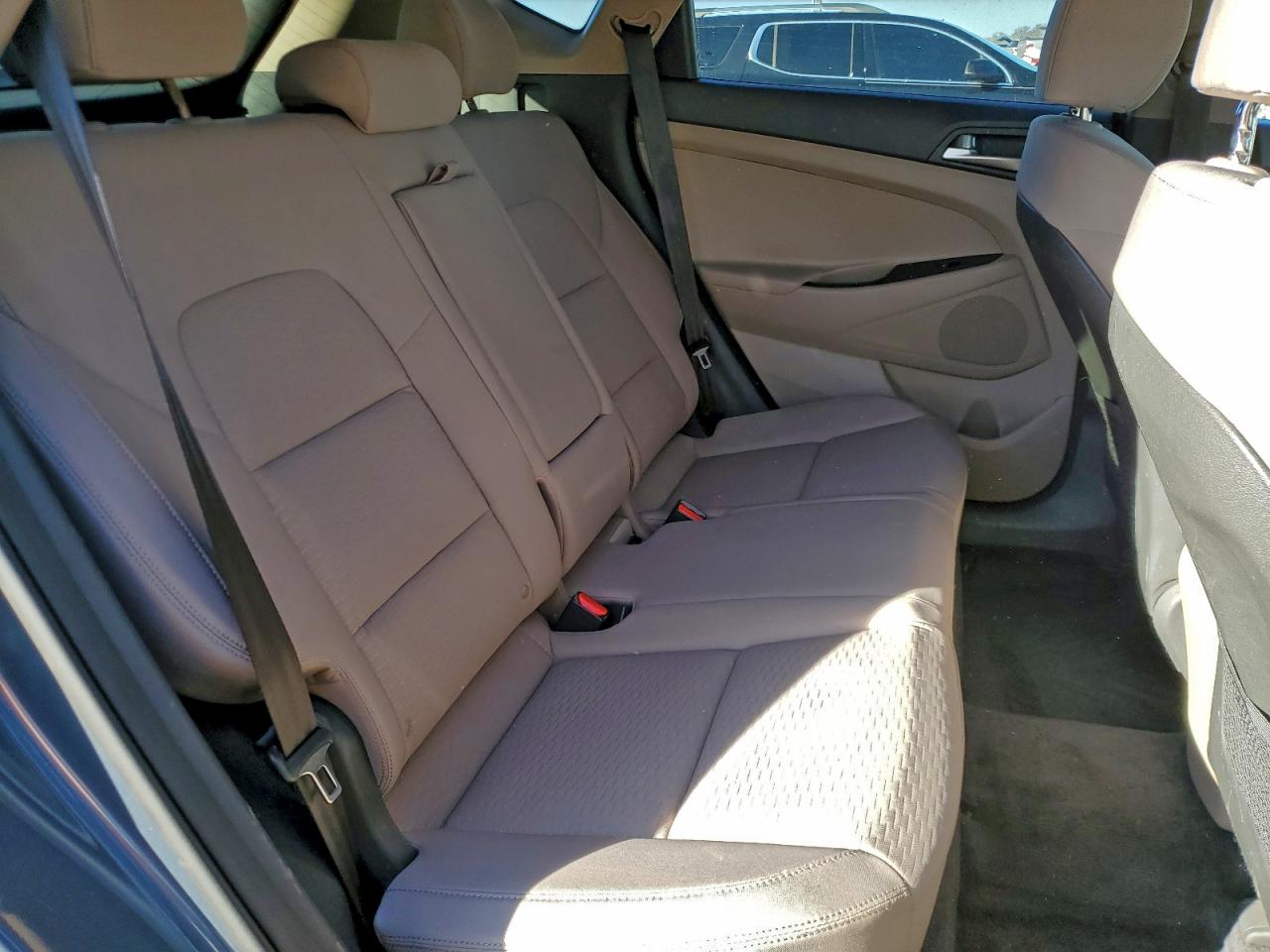 2019 HYUNDAI TUCSON SE photo 21