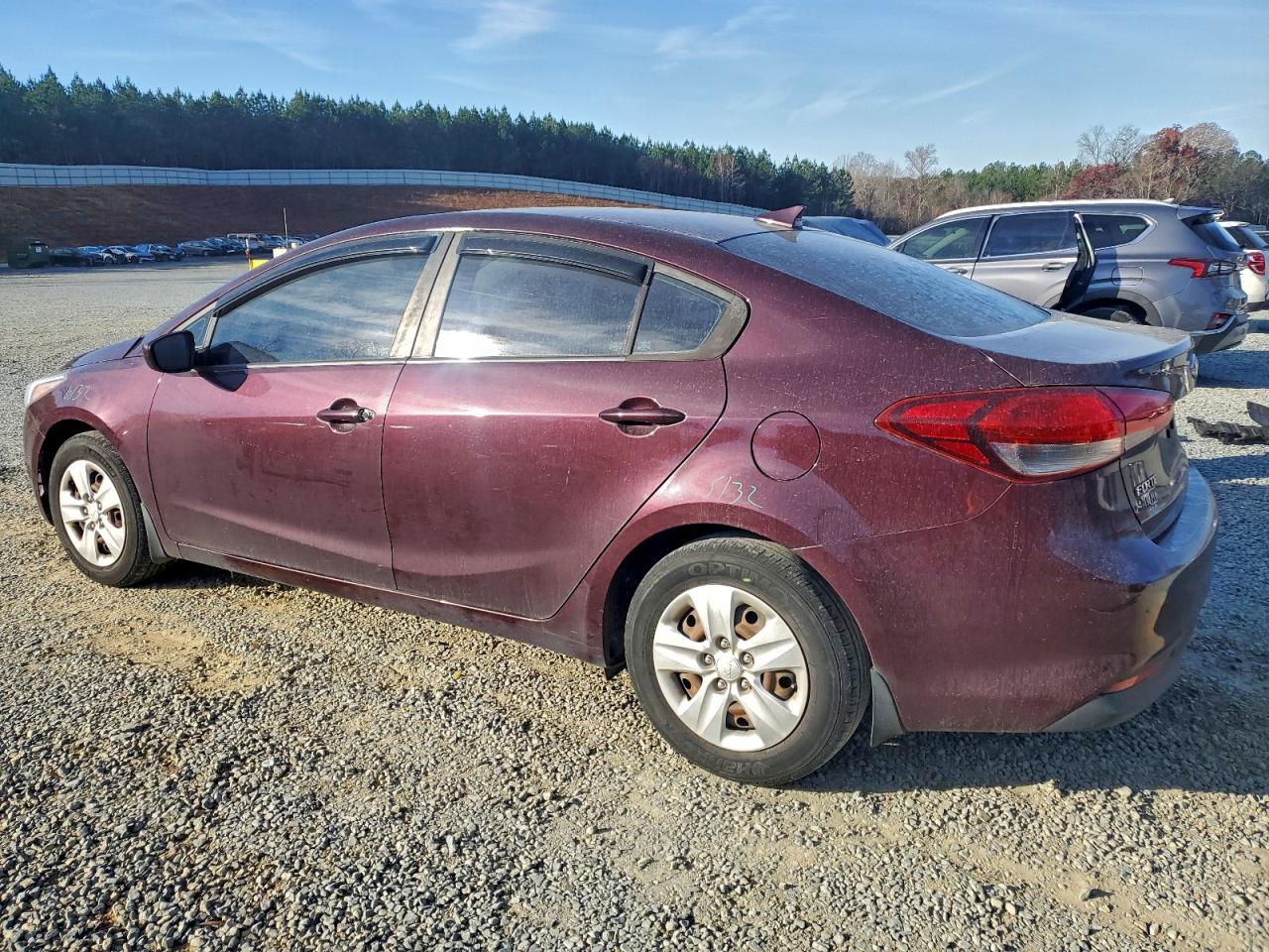 2018 KIA FORTE LX photo 3