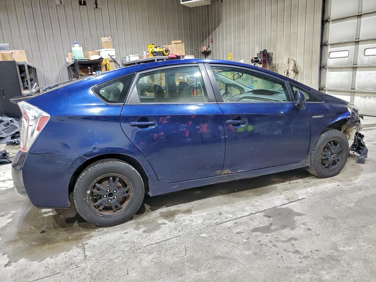 2012 TOYOTA PRIUS TWO photo 5