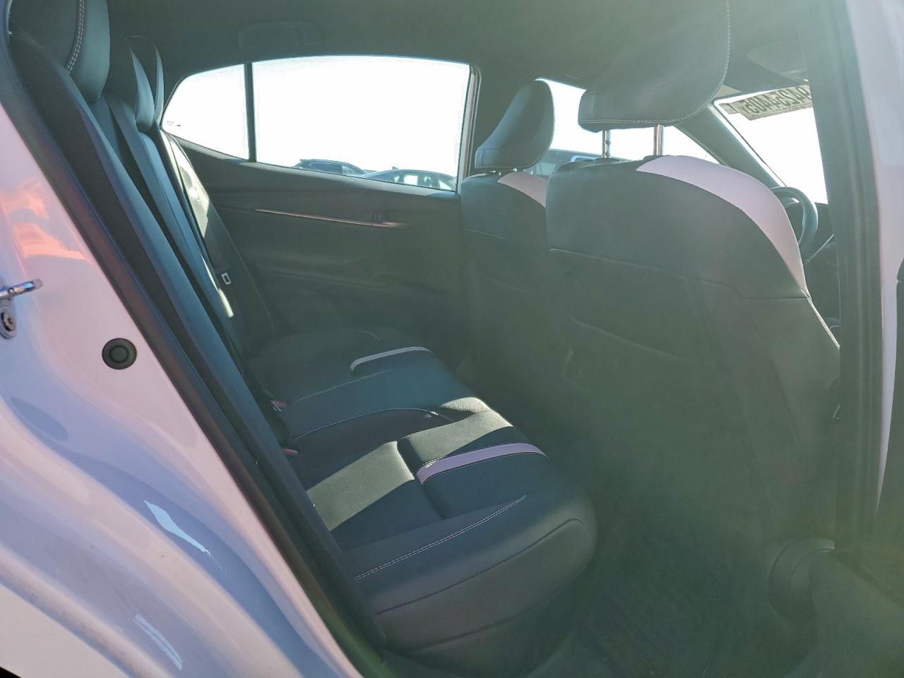 2025 TOYOTA CAMRY SE photo 28