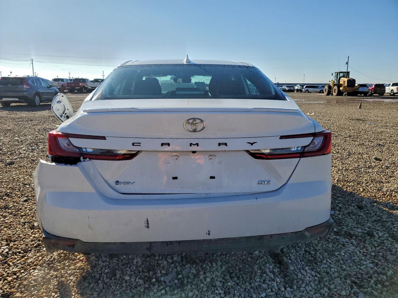 2025 TOYOTA CAMRY SE photo 16