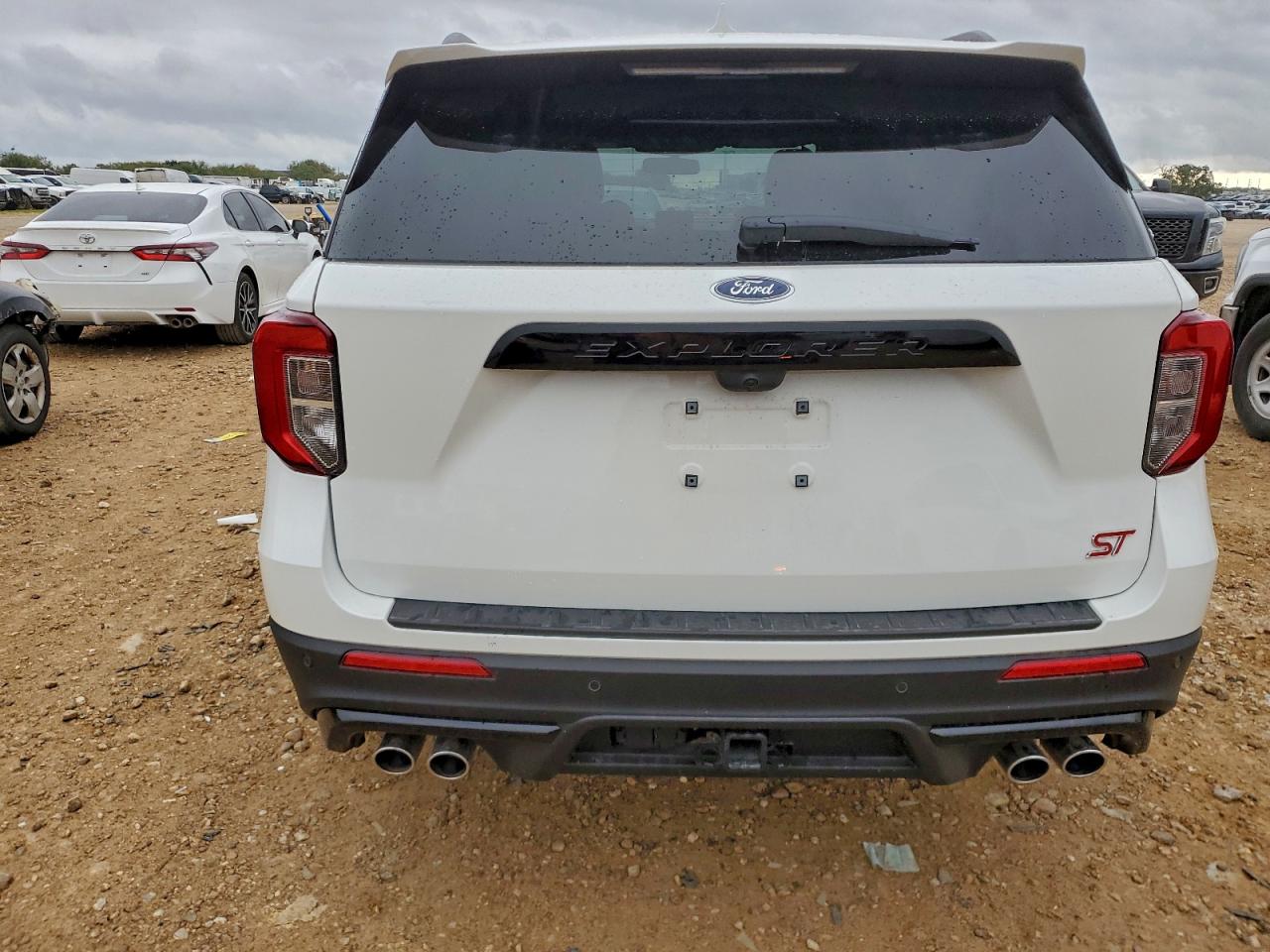 2023 FORD EXPLORER ST photo 11