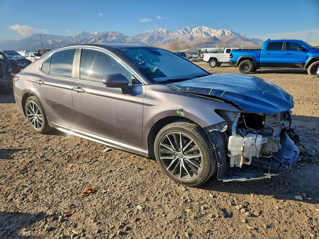 2021 TOYOTA CAMRY SE photo 4