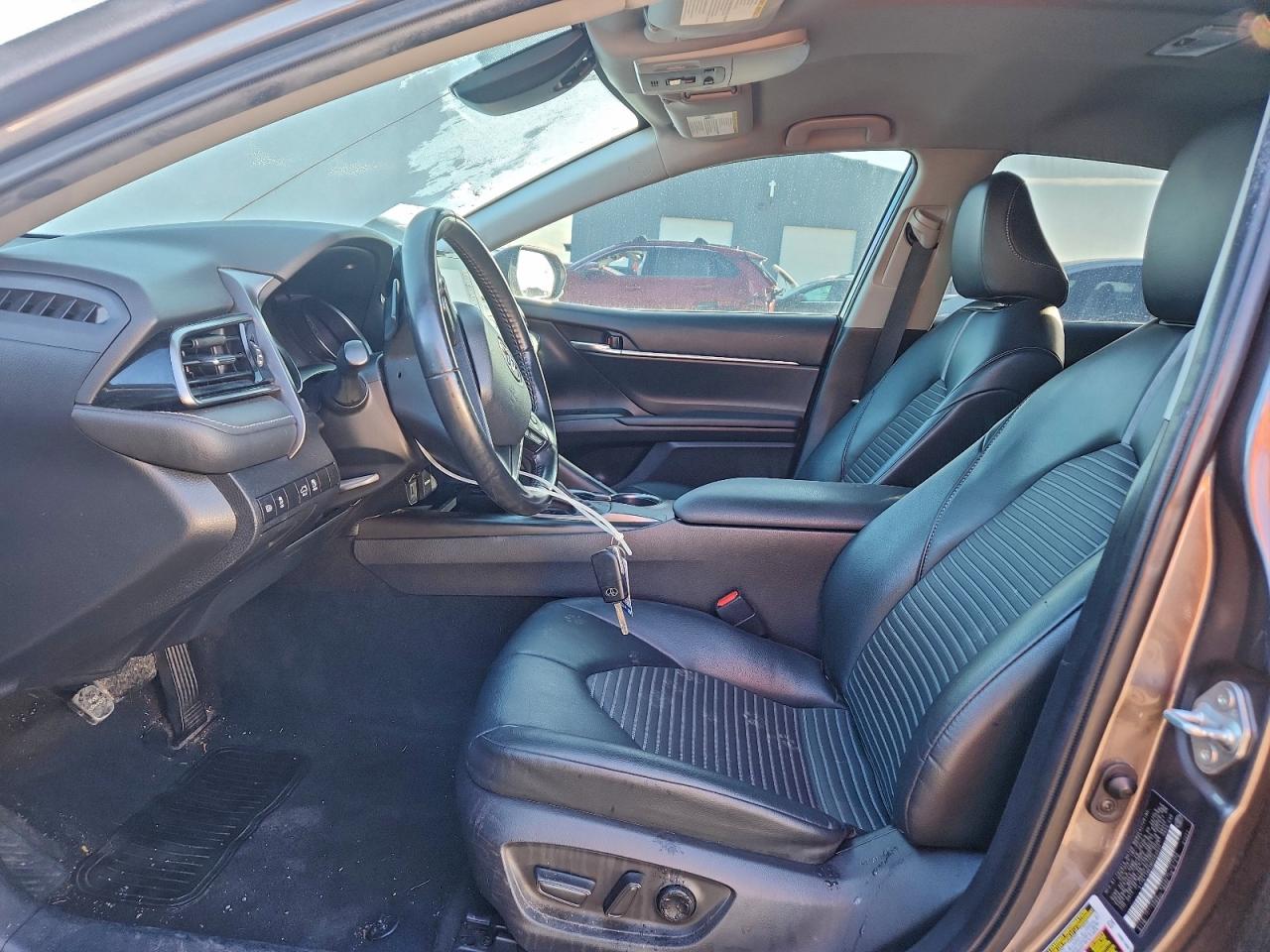 2021 TOYOTA CAMRY SE photo 7