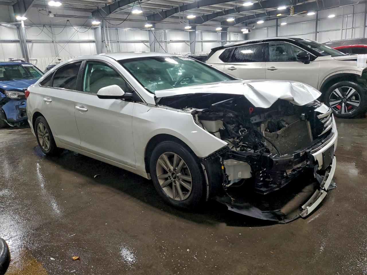 2015 HYUNDAI SONATA SE photo 7