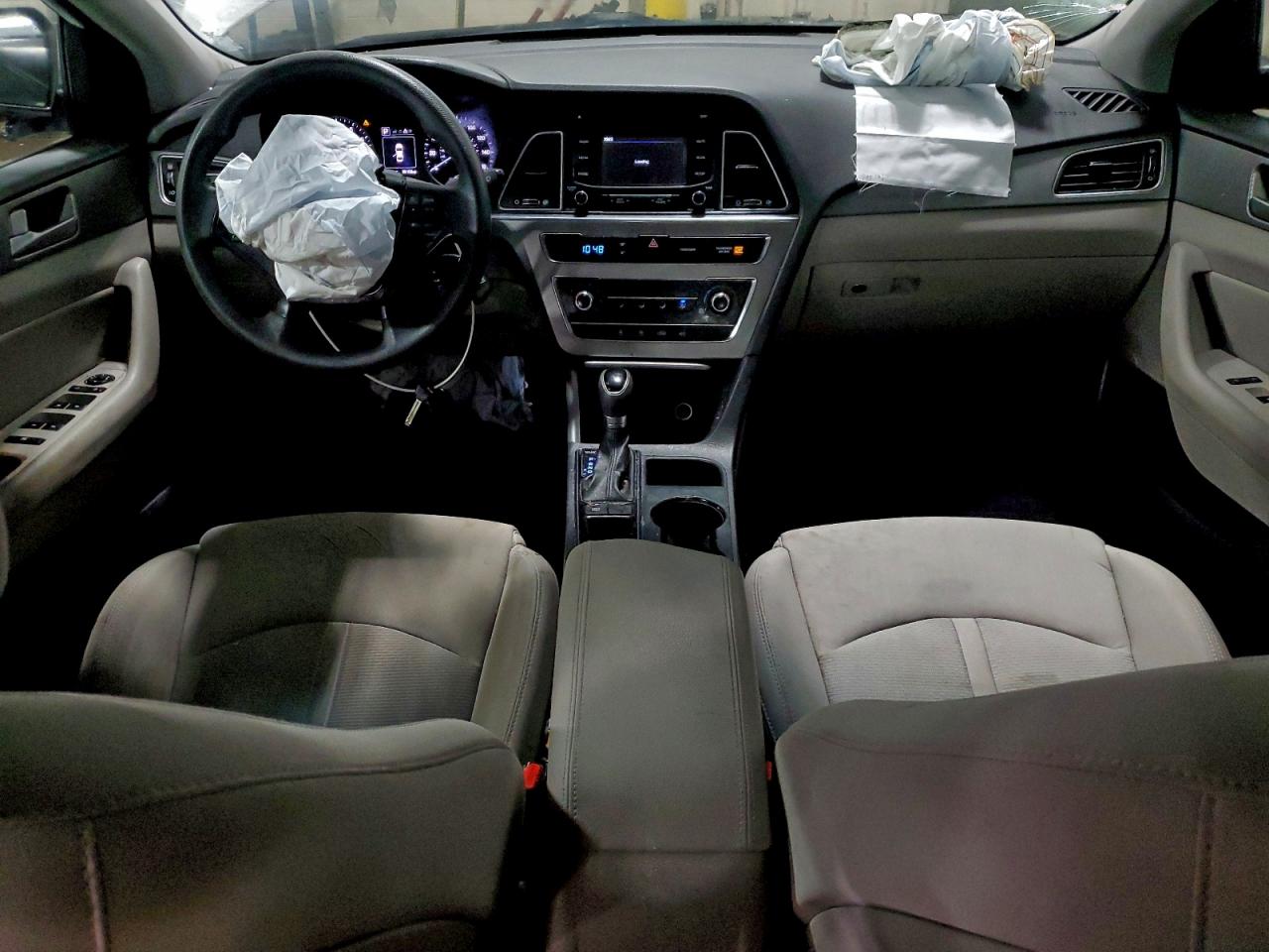 2015 HYUNDAI SONATA SE photo 15