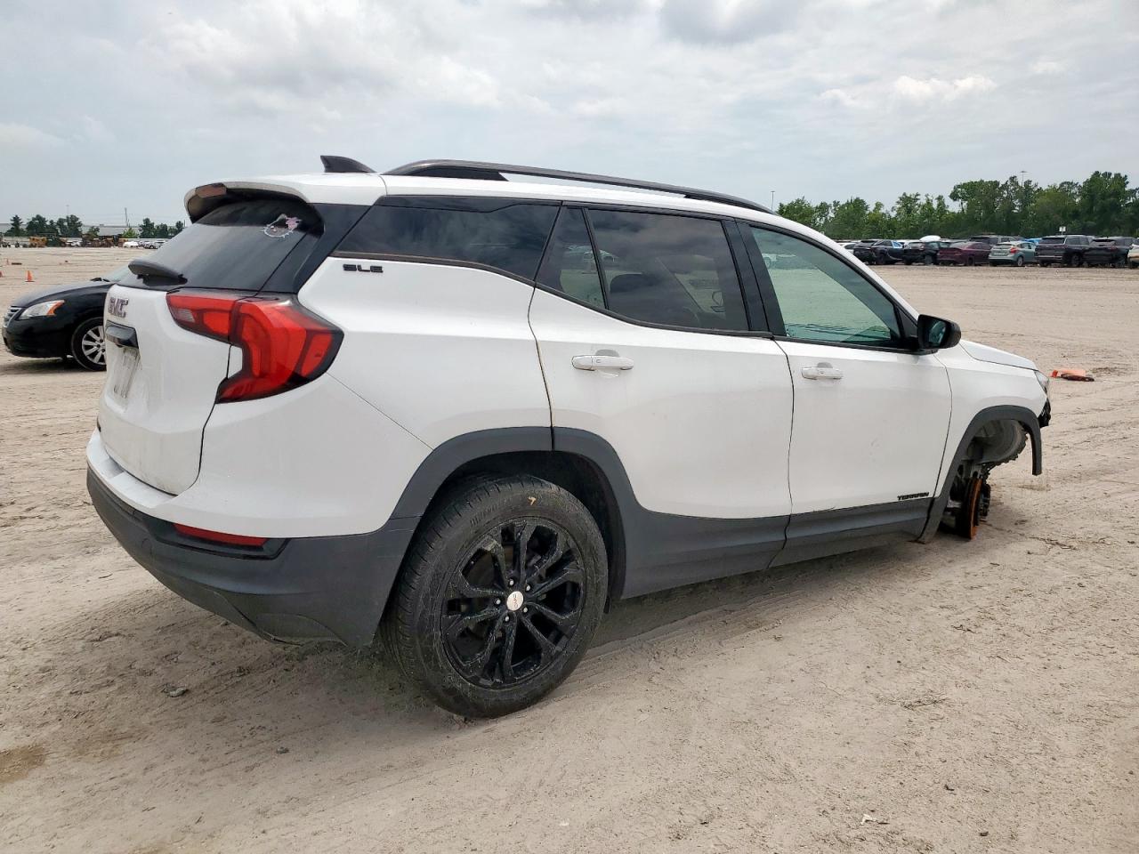 2019 GMC TERRAIN SLE photo 5