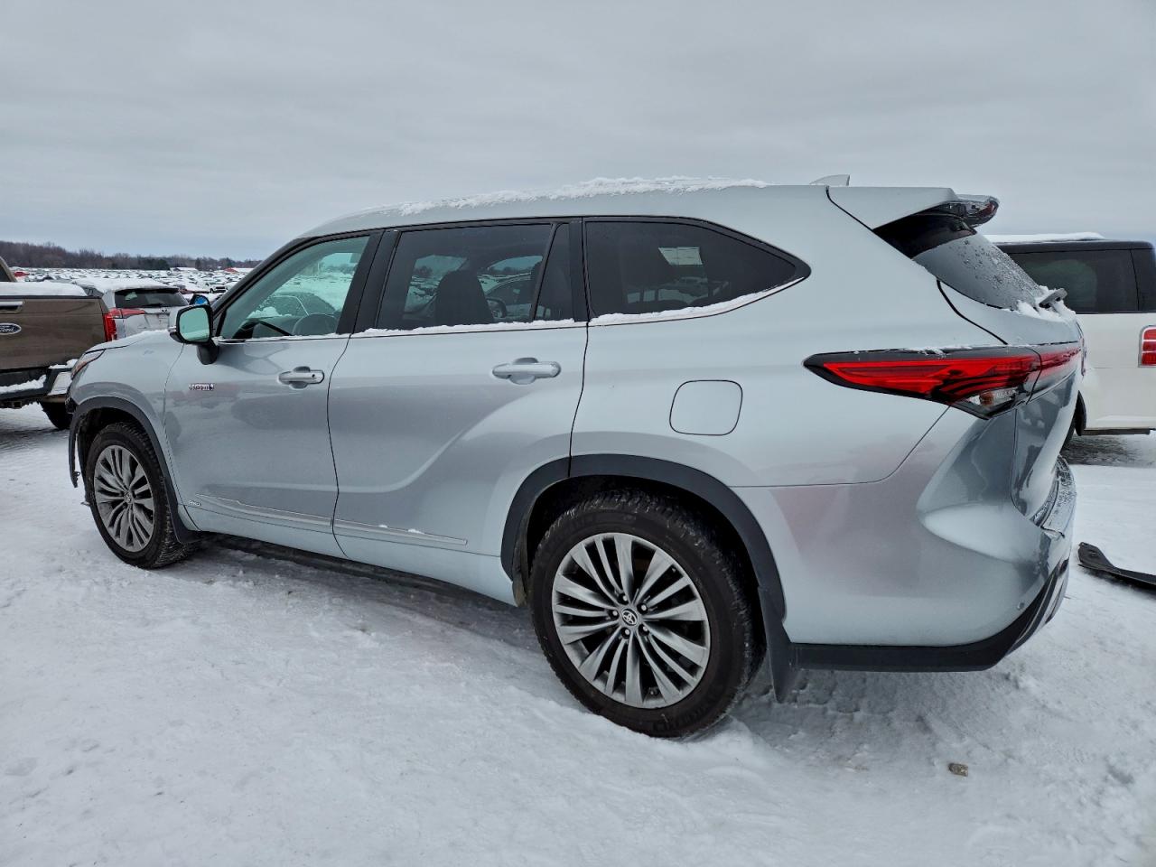 2021 TOYOTA HIGHLANDER HYBRID PLATINUM photo 2