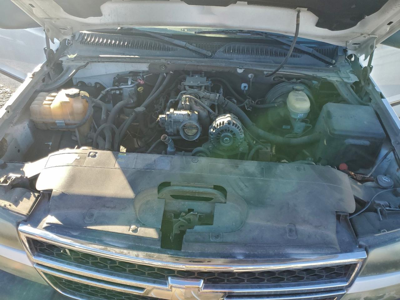 2006 CHEVROLET SILVERADO C1500 photo 11