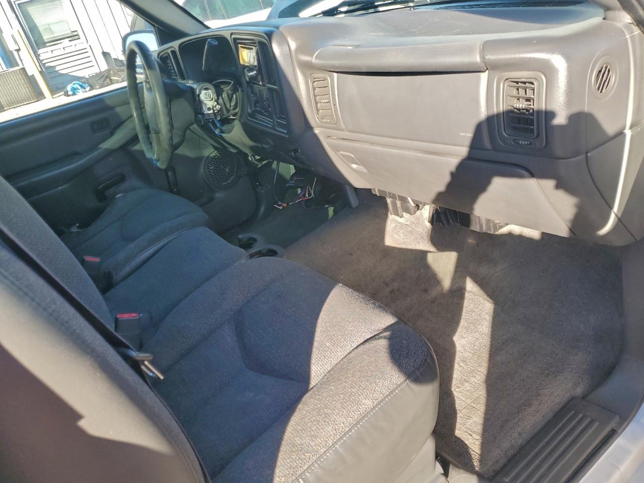 2006 CHEVROLET SILVERADO C1500 photo 8