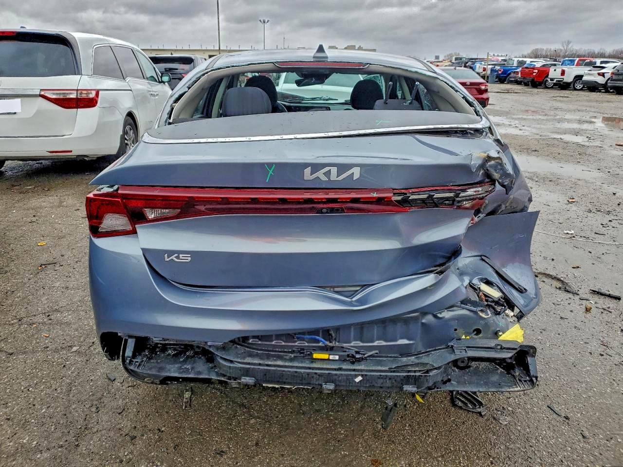 2023 KIA K5 LXS photo 6