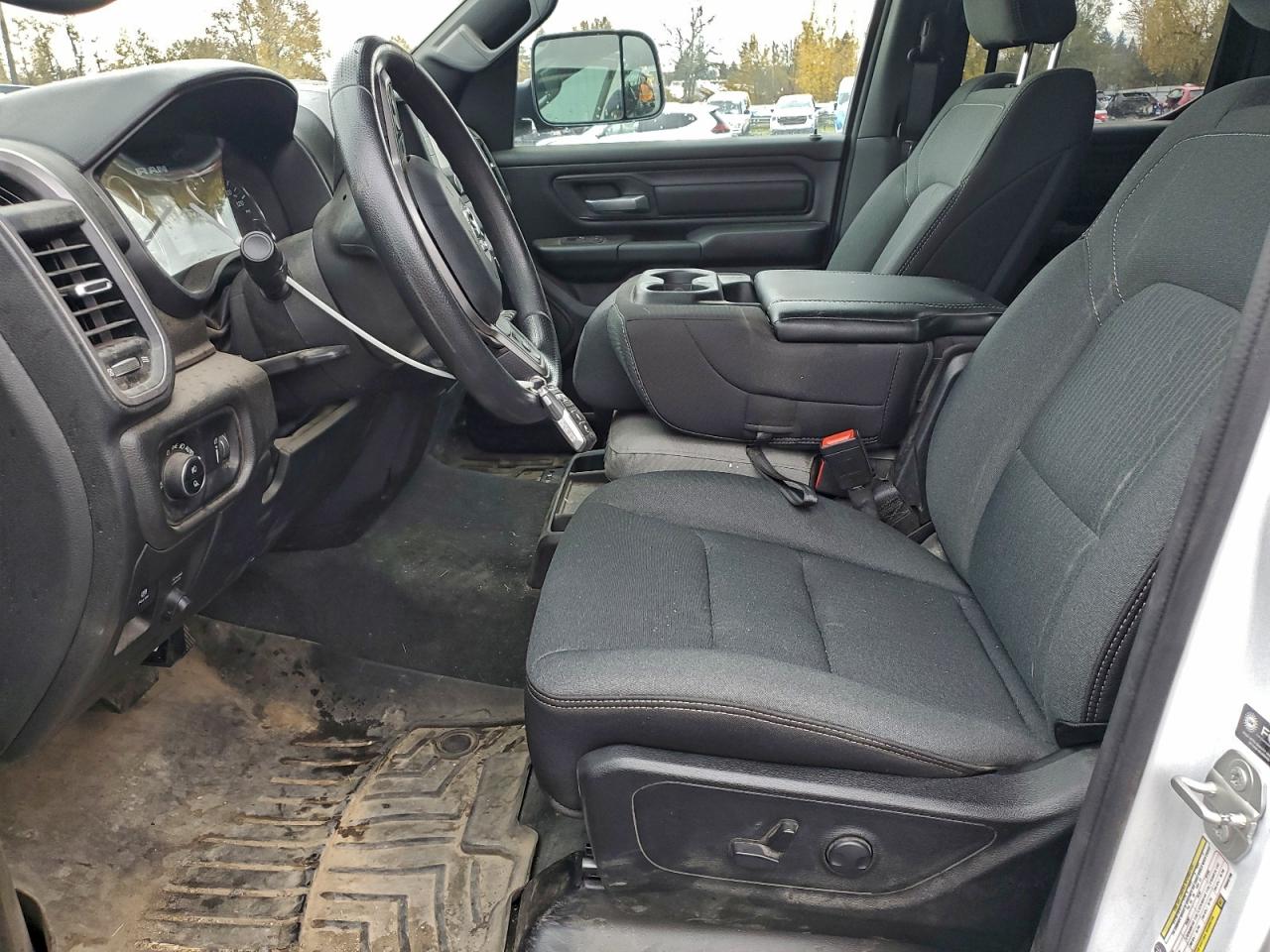 2023 RAM 1500 TRADESMAN photo 19