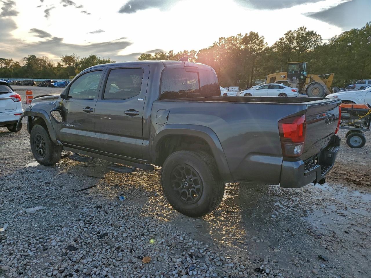 2022 TOYOTA TACOMA SR5 V6 photo 3