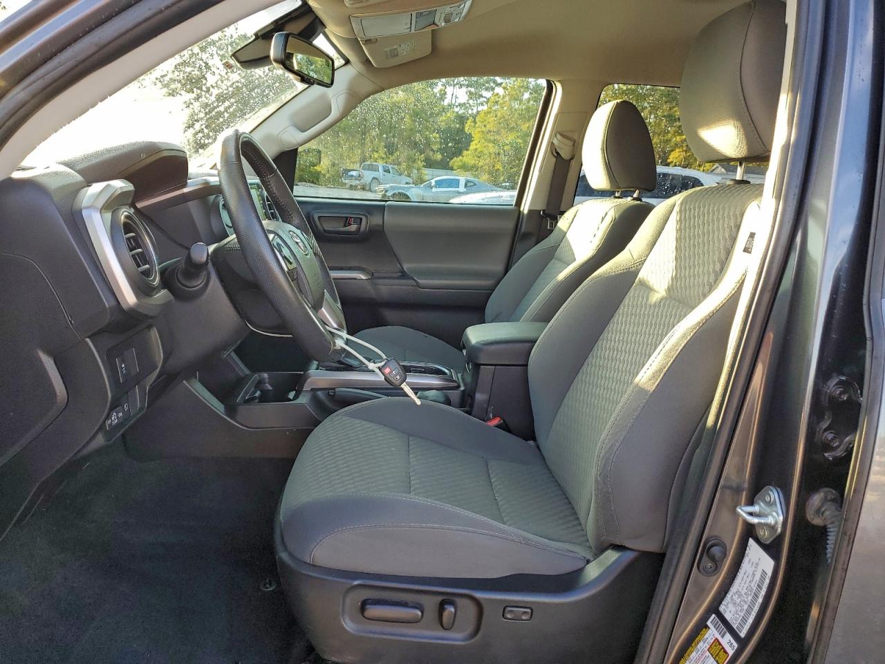 2022 TOYOTA TACOMA SR5 V6 photo 13