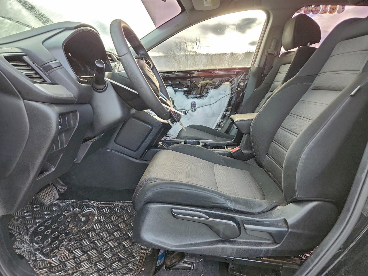2017 HONDA CR-V LX photo 7