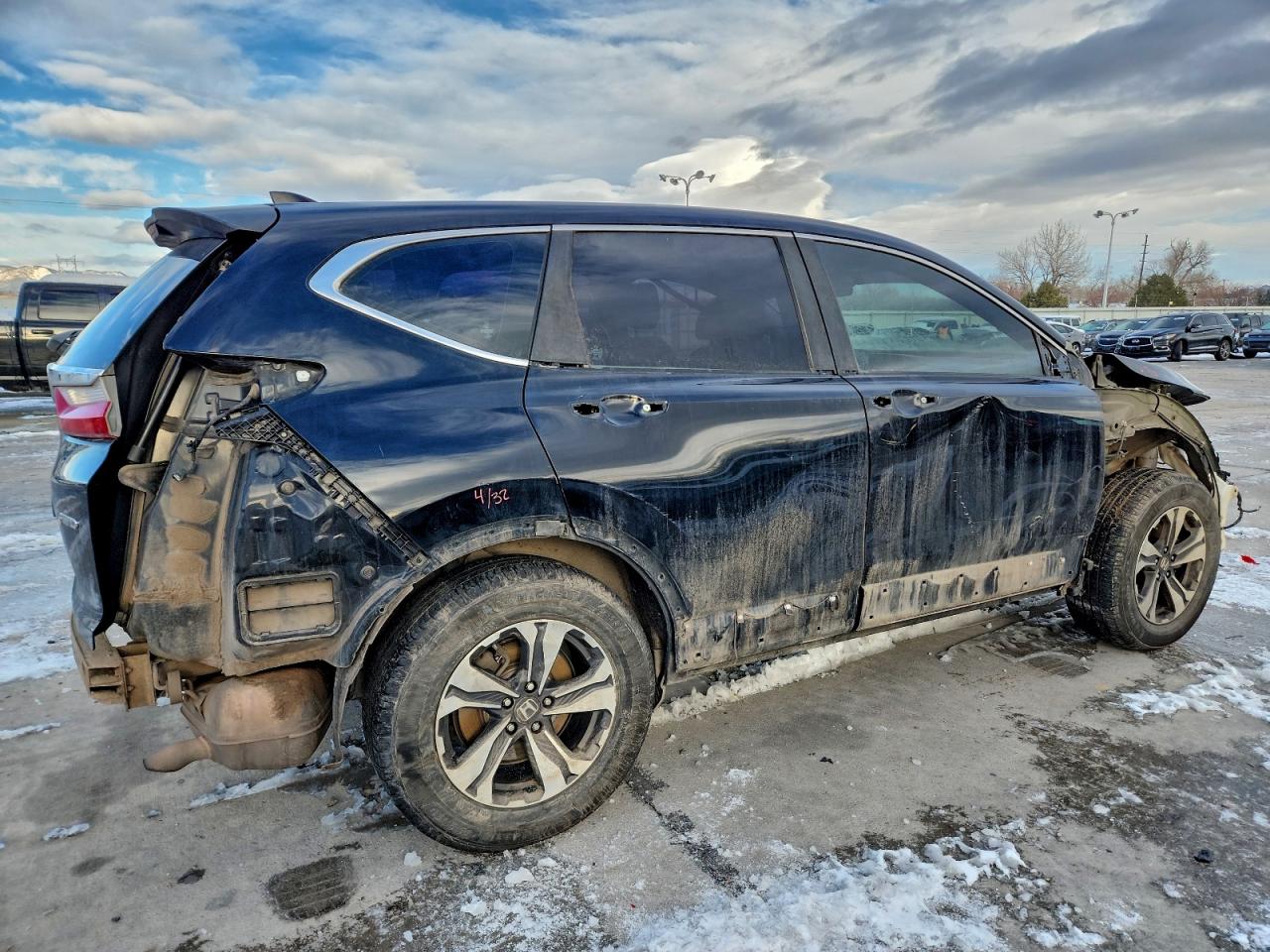 2017 HONDA CR-V LX photo 3